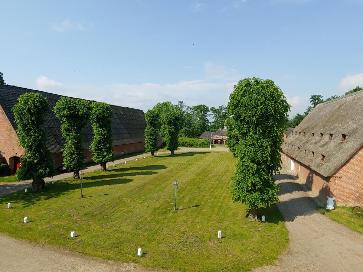 Gut Hohenstein - Meiereiappartment Barkelsby Luaran gambar